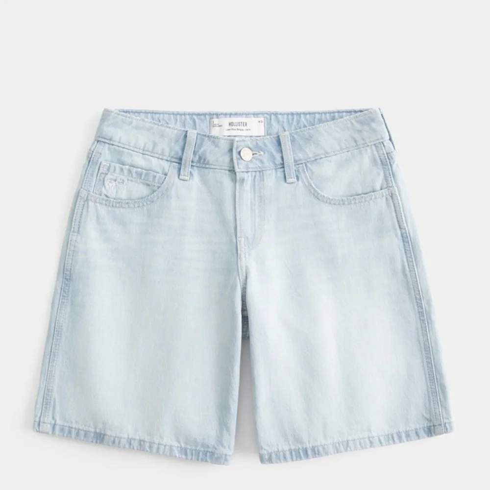 Hollister low rise baggy Jorts with pink bow detail NWT Size 8 Girly Streetwear